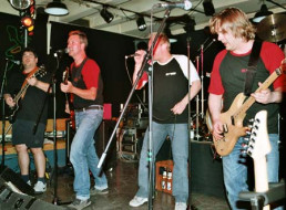 1328892639_bigballs5