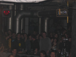 1328892765_universum 2006 010