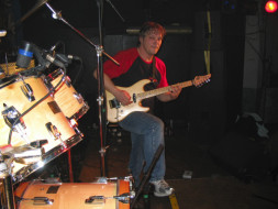 1328892767_universum 2006 013