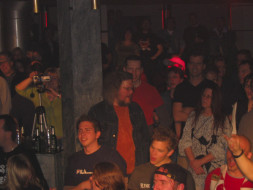 1328892775_universum 2006 030