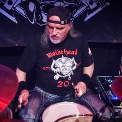 DRUMS: Klaus Sperling